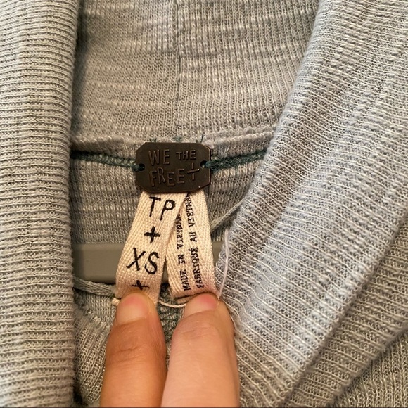 We The People Sweater Size XS - Picture 8 of 11